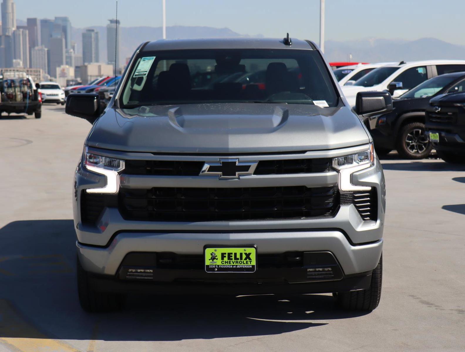 2025 Chevrolet Silverado 1500 Vehicle Photo in LOS ANGELES, CA 90007-3794