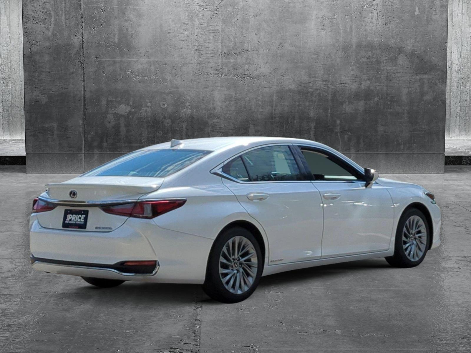 2020 Lexus ES 300h Vehicle Photo in West Palm Beach, FL 33417