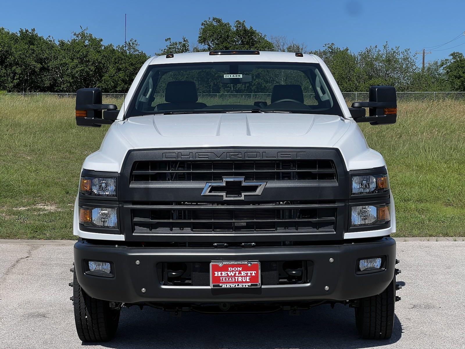 2024 Chevrolet Silverado 5500 HD Vehicle Photo in GEORGETOWN, TX 78626-7508