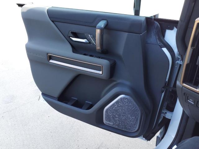 2025 GMC HUMMER EV Pickup Vehicle Photo in Denton, TX 76205