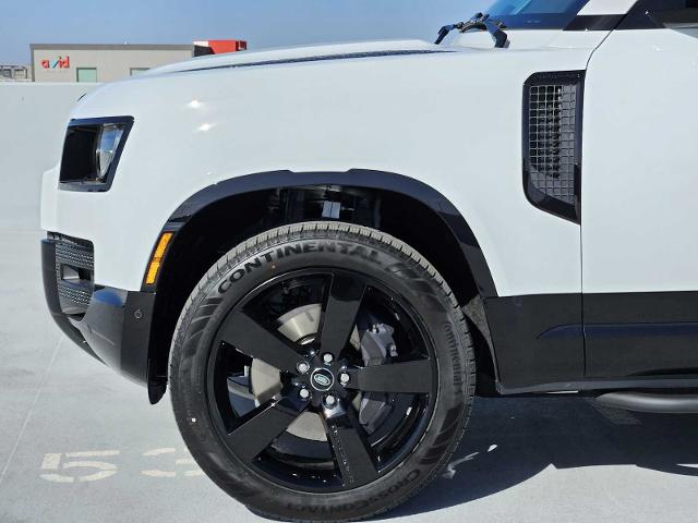 2025 Defender Vehicle Photo in AUSTIN, TX 78717