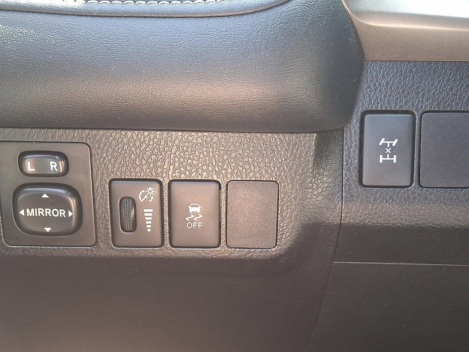 2015 Toyota RAV4 Vehicle Photo in Trevose, PA 19053