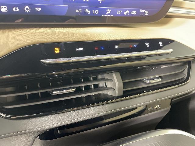 2025 Buick Enclave Vehicle Photo in GILBERT, AZ 85297-0402