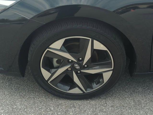 2023 Hyundai ELANTRA Vehicle Photo in Merrillville, IN 46410