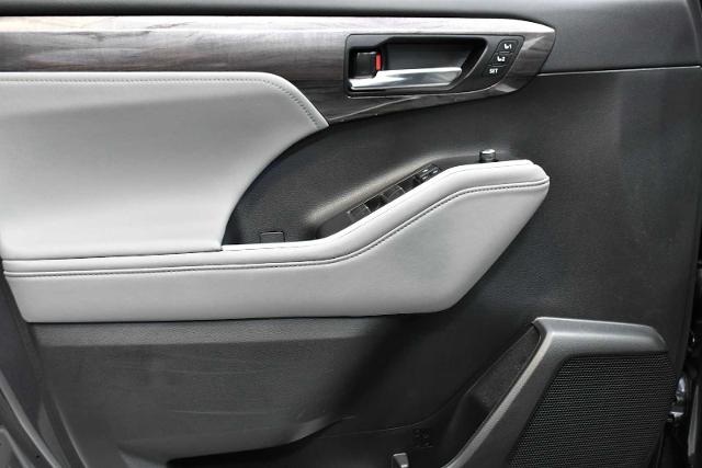 2021 Toyota Highlander Vehicle Photo in DALLAS, TX 75235