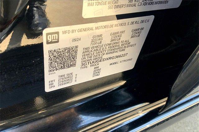2024 GMC Sierra 1500 Vehicle Photo in TOPEKA, KS 66609-0000