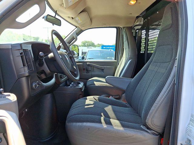 2023 GMC Savana Cargo 2500 Vehicle Photo in PAWLING, NY 12564-3219