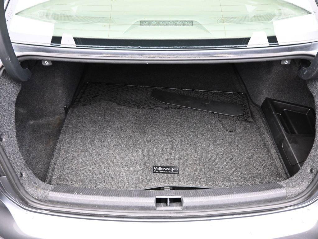 2013 Volkswagen Passat Vehicle Photo in Marion, IA 52302