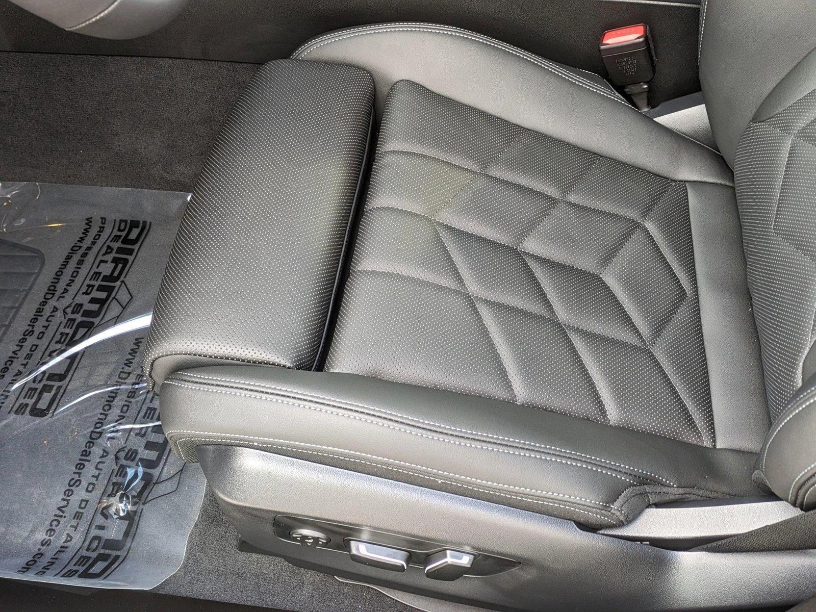 2025 BMW 530i xDrive Vehicle Photo in Rockville, MD 20852