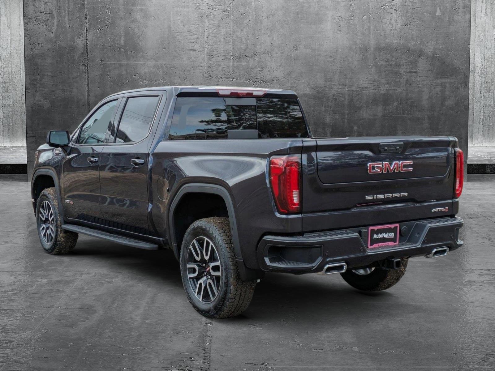 2025 GMC Sierra 1500 Vehicle Photo in GOLDEN, CO 80401-3850