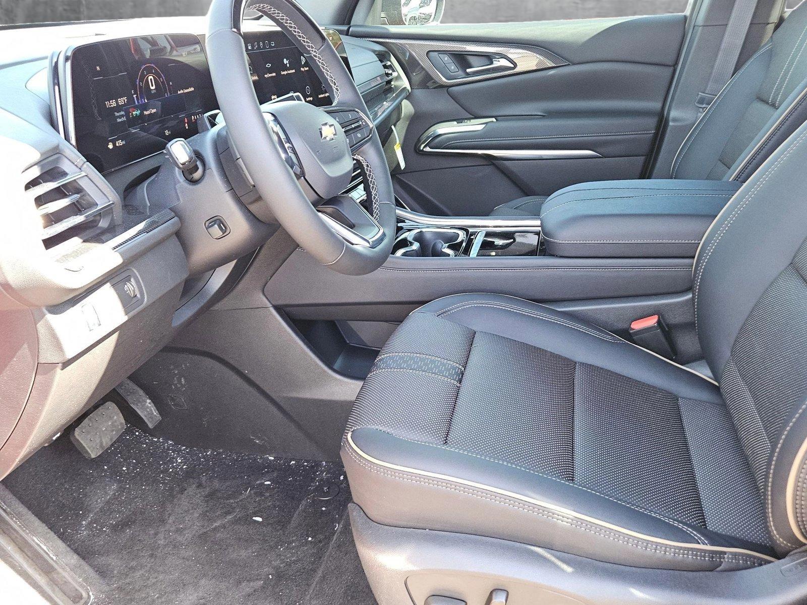 2025 Chevrolet Traverse Vehicle Photo in PEORIA, AZ 85382-3715