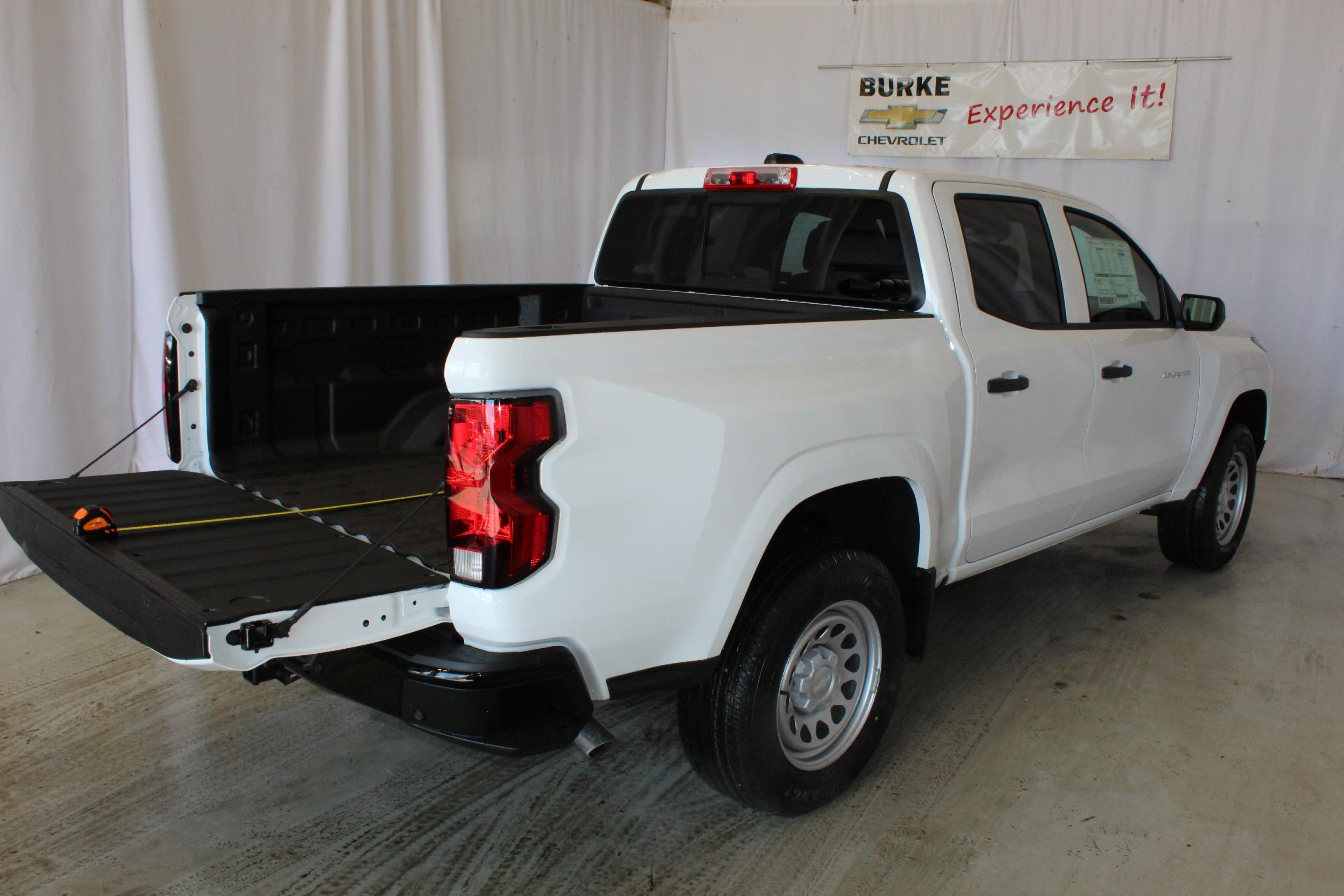 2025 Chevrolet Colorado Vehicle Photo in NORTHAMPTON, MA 01060-1120
