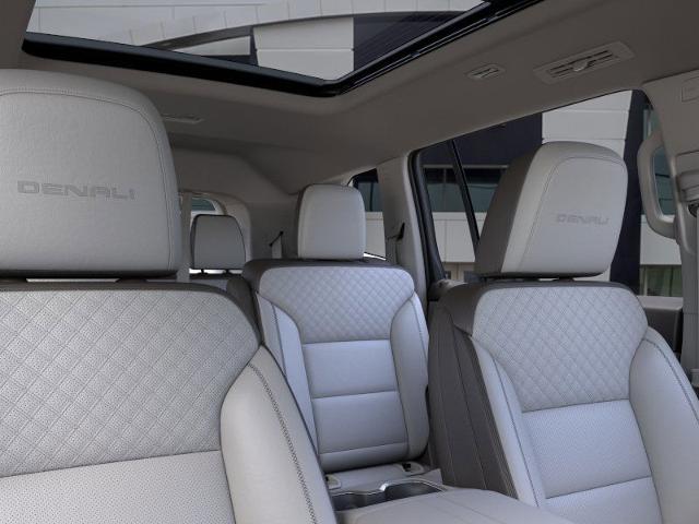 2025 GMC Acadia Vehicle Photo in WILLIAMSVILLE, NY 14221-2883