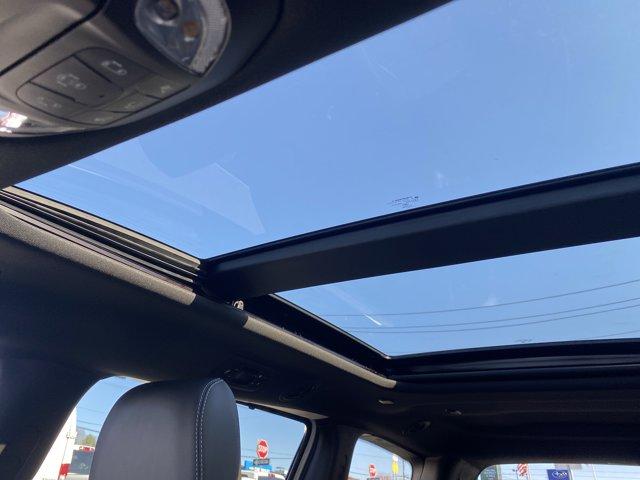 2025 Chrysler Pacifica Vehicle Photo in Doylsetown, PA 18901