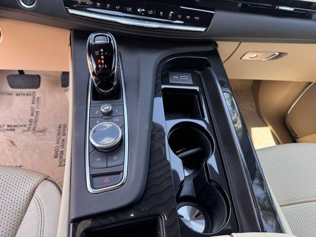 2024 Cadillac Escalade Vehicle Photo in DELRAY BEACH, FL 33483-3294