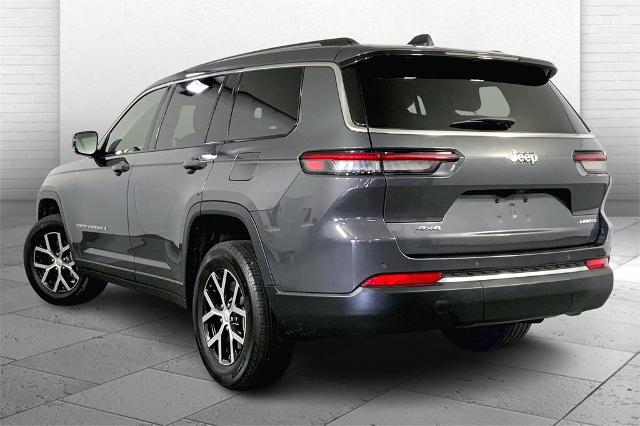 2023 Jeep Grand Cherokee L Vehicle Photo in Lees Summit, MO 64086