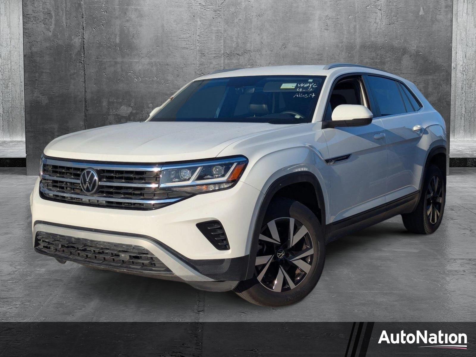 2022 Volkswagen Atlas Cross Sport Vehicle Photo in Pembroke Pines , FL 33027