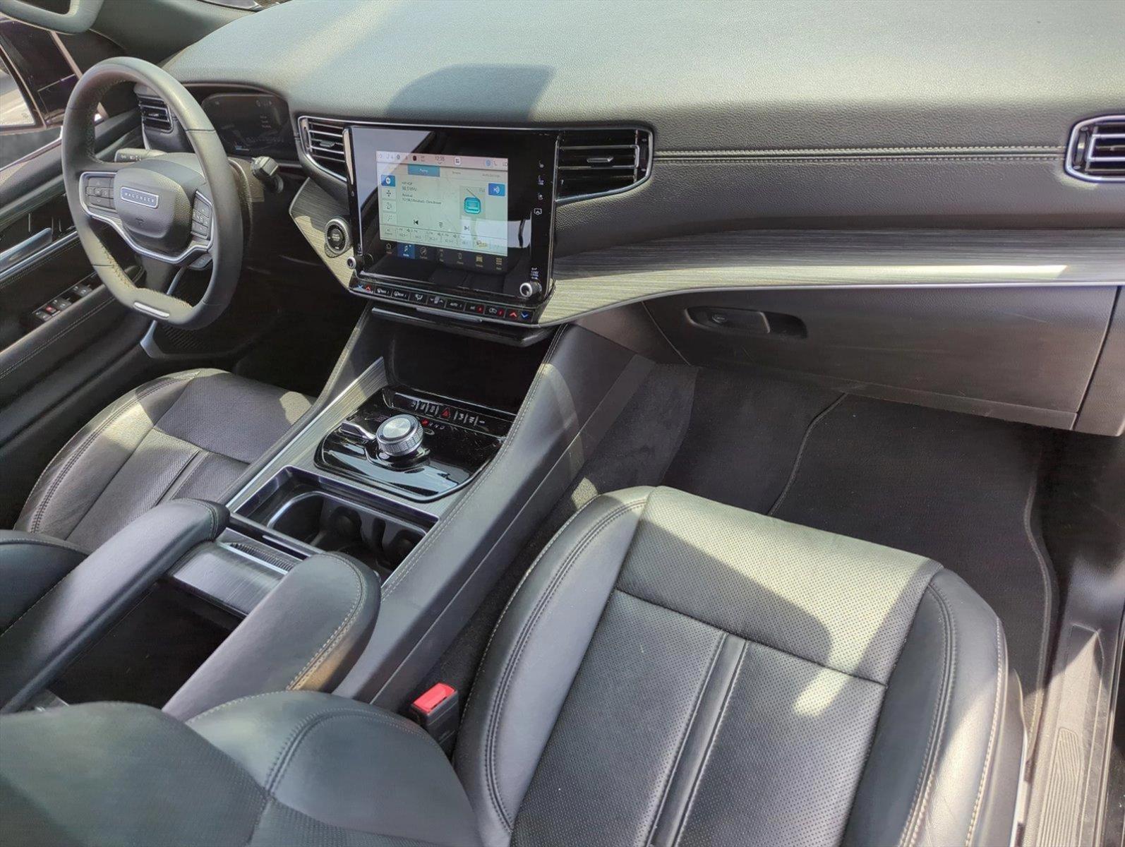 2023 Jeep Wagoneer L Vehicle Photo in Ft. Myers, FL 33907