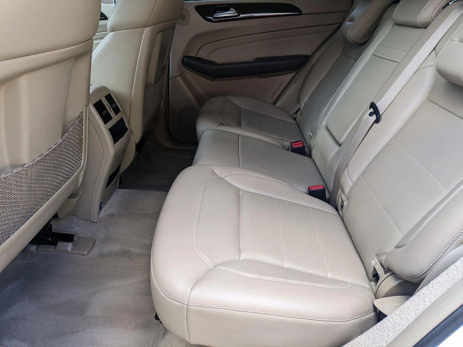 2015 Mercedes-Benz M-Class Vehicle Photo in GREENACRES, FL 33463-3207