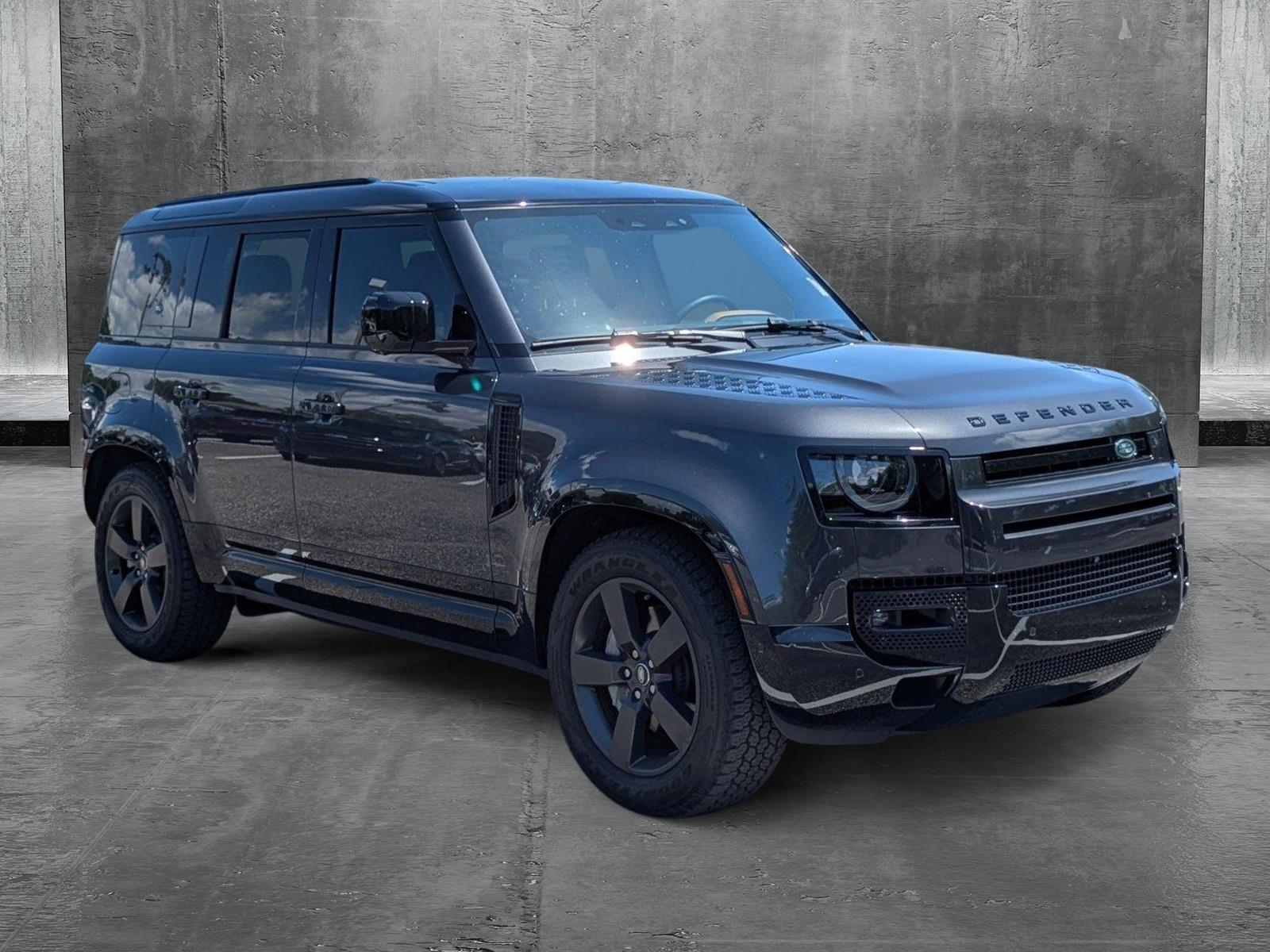 2024 Land Rover Defender Vehicle Photo in Tampa, FL 33614