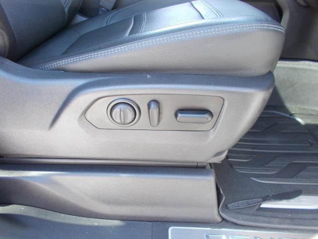 2020 GMC Sierra 3500 HD Vehicle Photo in LOWELL, MA 01852-4336