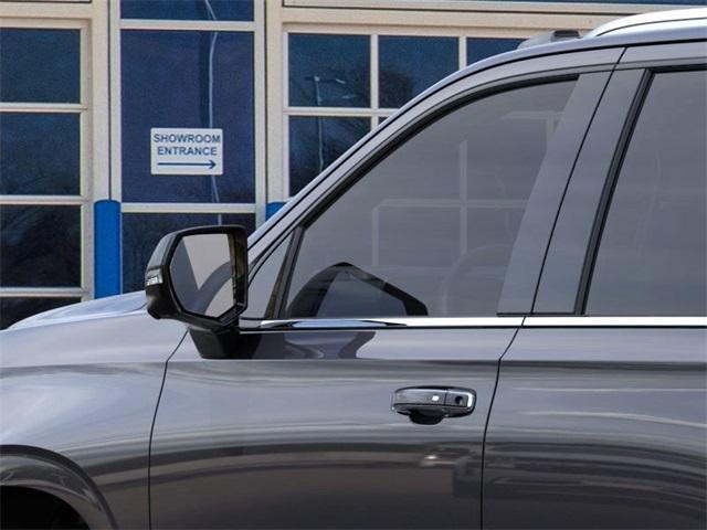 2025 Chevrolet Tahoe Vehicle Photo in ENGLEWOOD, CO 80113-6708