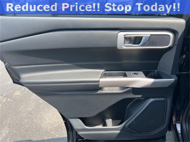 2023 Ford Explorer Vehicle Photo in GREEN BAY, WI 54304-5303