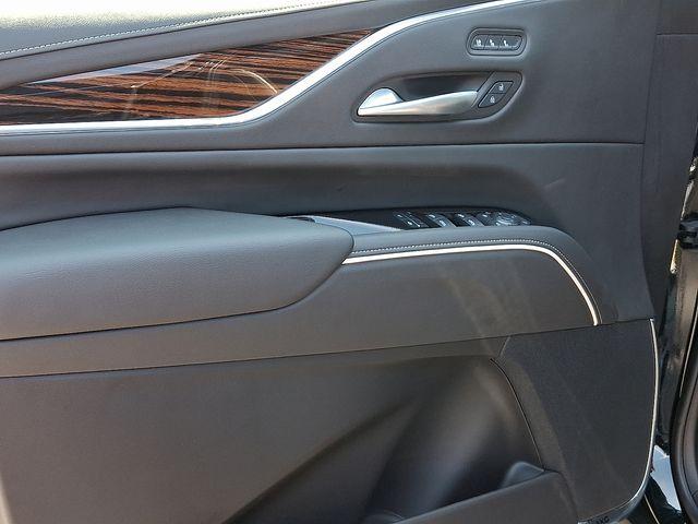 2024 Cadillac Escalade Vehicle Photo in DANBURY, CT 06810-5034