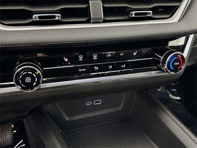 2025 Chevrolet Equinox Vehicle Photo in PUYALLUP, WA 98371-4149