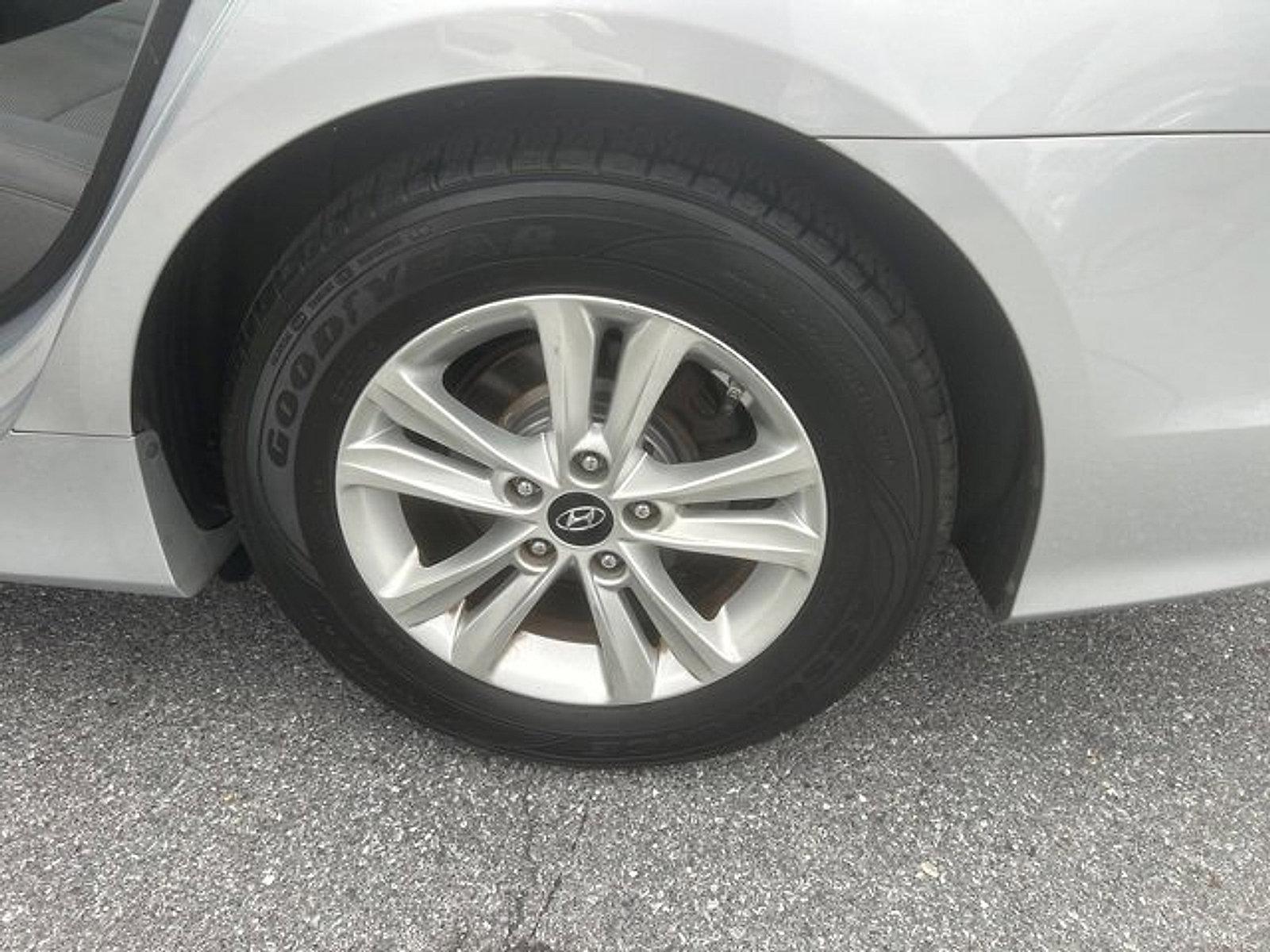 2014 Hyundai SONATA Vehicle Photo in Harrisburg, PA 17111