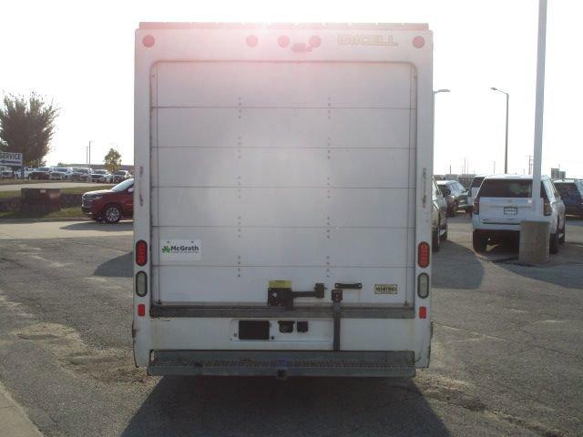 2016 Ford Transit Cutaway Vehicle Photo in Cedar Rapids, IA 52402