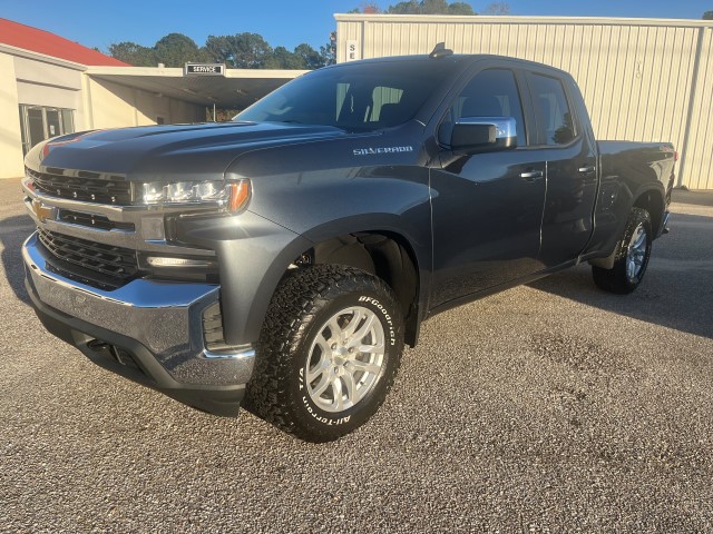 2020 Chevrolet Silverado 1500 LT photo 1