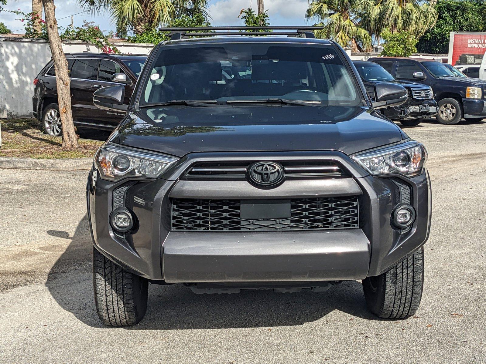 2021 Toyota 4RUN Vehicle Photo in GREENACRES, FL 33463-3207