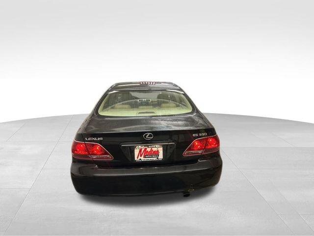 2005 Lexus ES 330 Vehicle Photo in MEDINA, OH 44256-9631