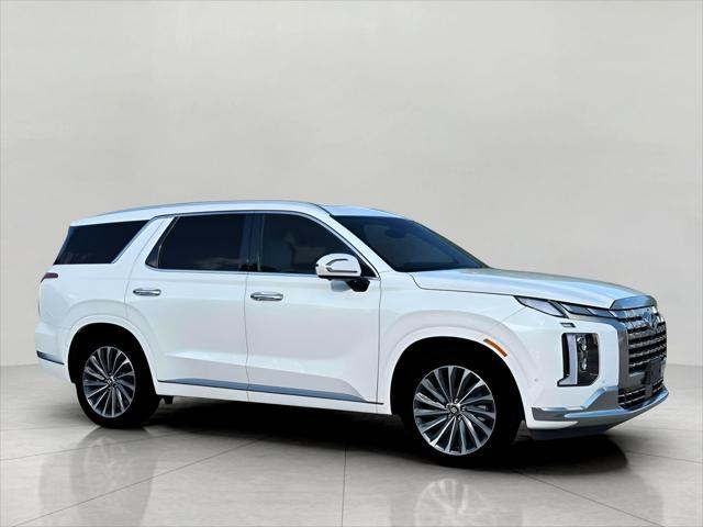 2025 Hyundai PALISADE Vehicle Photo in Green Bay, WI 54304