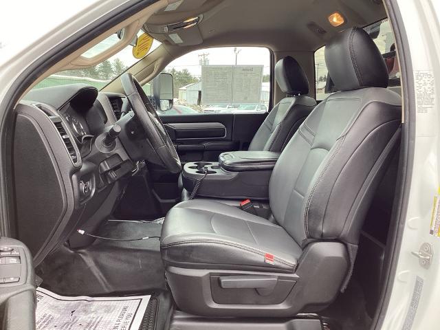2019 Ram 3500 Chassis Cab Vehicle Photo in Gardner, MA 01440