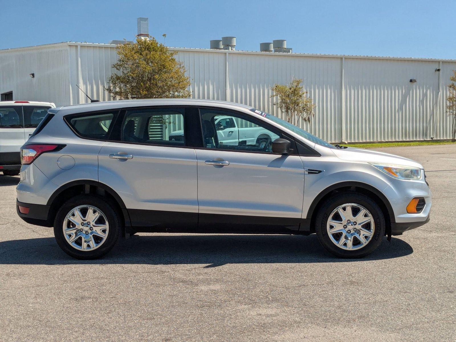 2017 Ford Escape Vehicle Photo in St. Petersburg, FL 33713