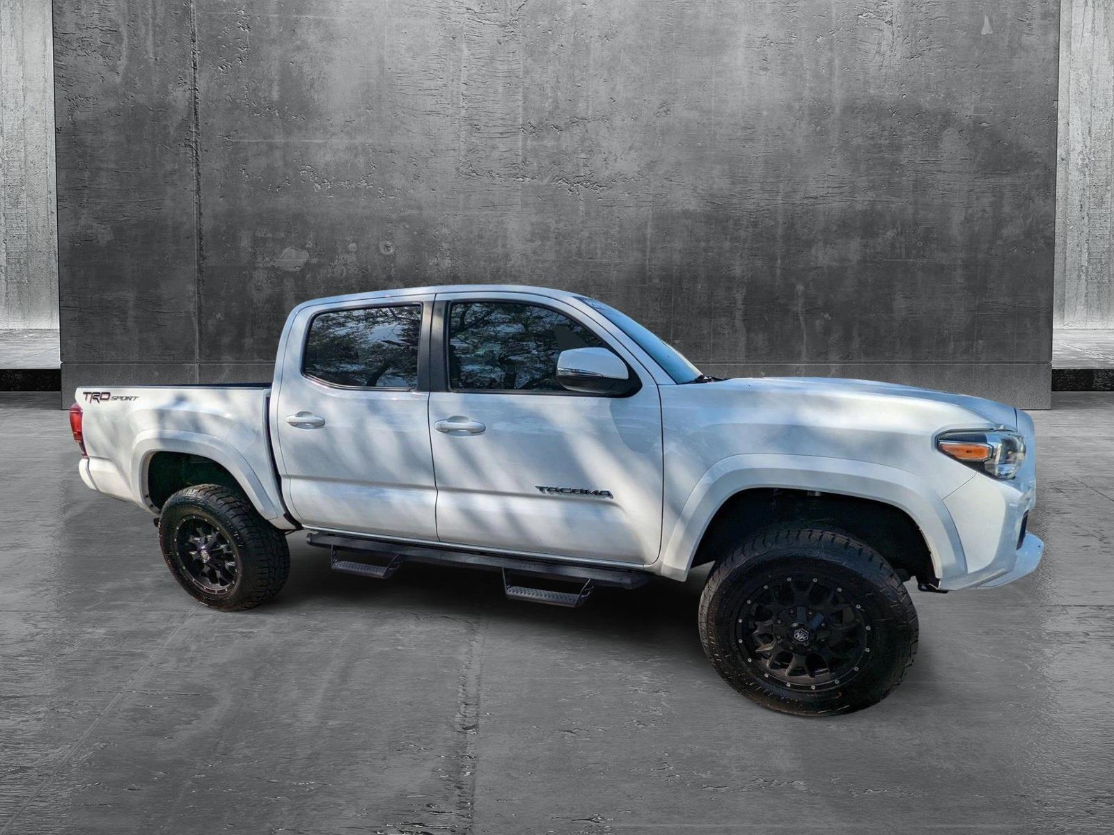 2017 Toyota Tacoma Vehicle Photo in Jacksonville, FL 32256
