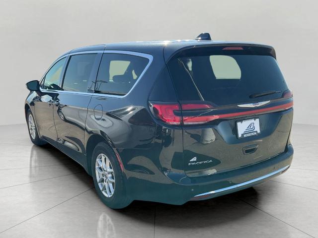 2023 Chrysler Pacifica Vehicle Photo in Kaukauna, WI 54130