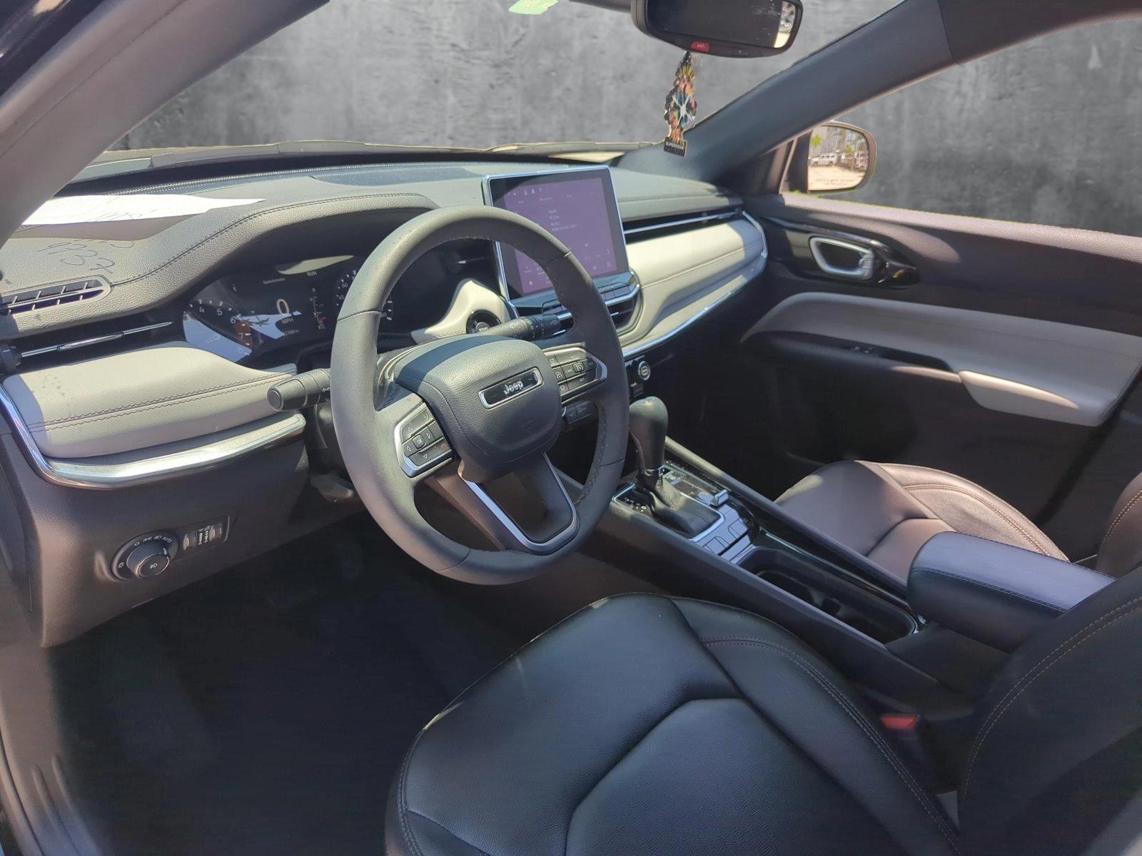 2024 Jeep Compass Vehicle Photo in Pembroke Pines, FL 33027