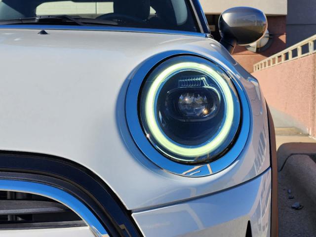 2024 MINI Cooper Hardtop 2 Door Vehicle Photo in PLANO, TX 75024