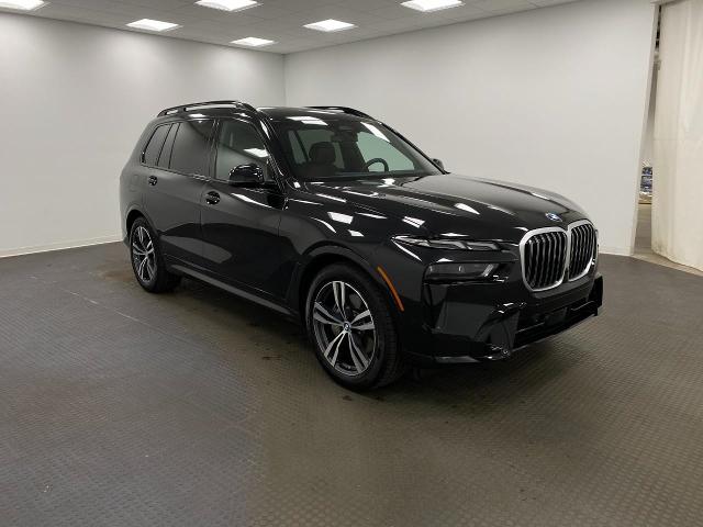 2025 BMW X7 xDrive40i Vehicle Photo in Appleton, WI 54913