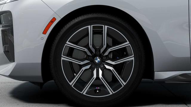 2025 BMW 740i xDrive Vehicle Photo in GRAPEVINE, TX 76051