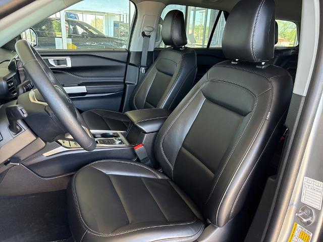 2024 Ford Explorer Vehicle Photo in MANHATTAN, KS 66502-5036