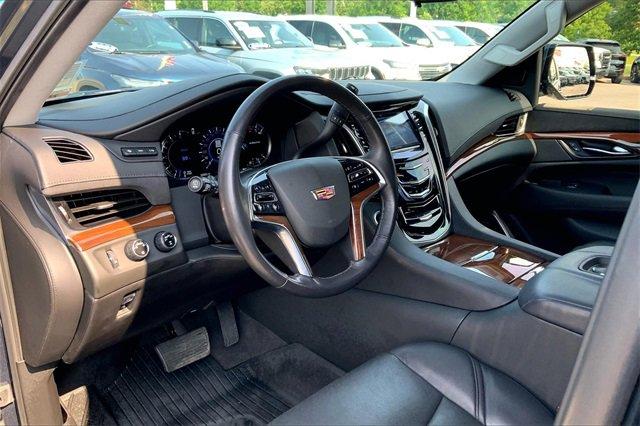 2020 Cadillac Escalade Vehicle Photo in KANSAS CITY, MO 64114-4502