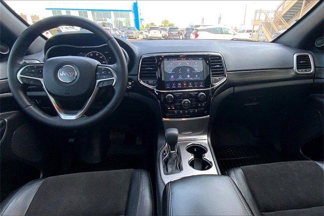 2019 Jeep Grand Cherokee Vehicle Photo in TOPEKA, KS 66609-0000