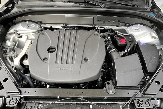 2025 Volvo XC60 Vehicle Photo in Houston, TX 77007