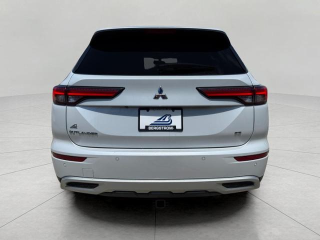 2023 Mitsubishi Outlander Vehicle Photo in Appleton, WI 54914