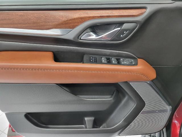 2023 GMC Yukon XL Vehicle Photo in Neenah, WI 54956