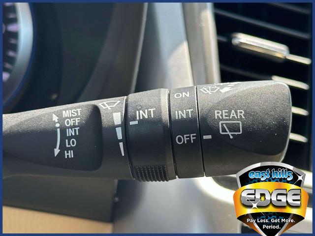 2019 Toyota Highlander Vehicle Photo in Roslyn, NY 11576